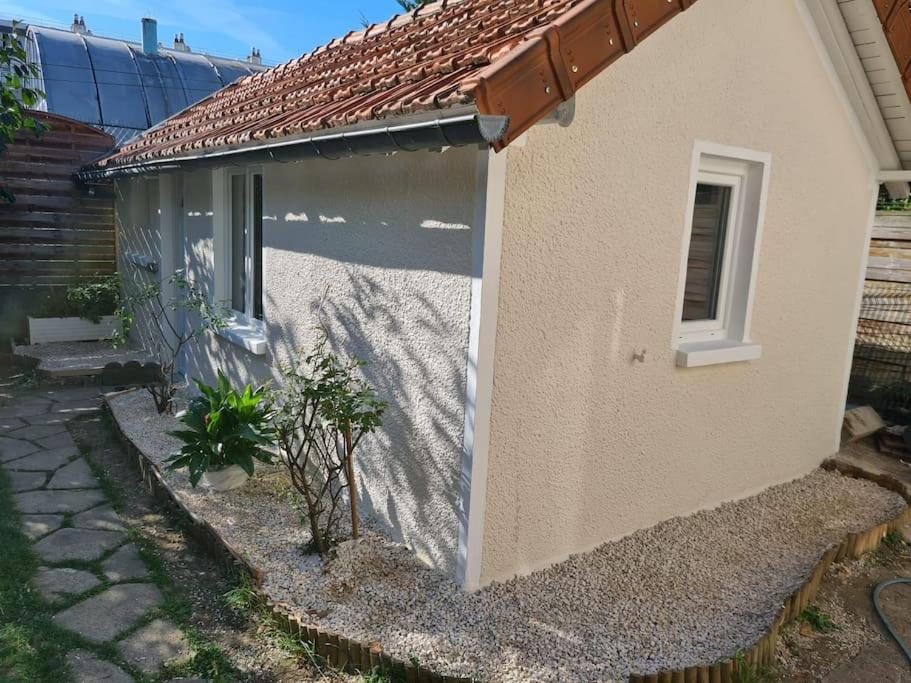 Petite Maison Cosy Dans Un Jardin. Ermont Exterior foto