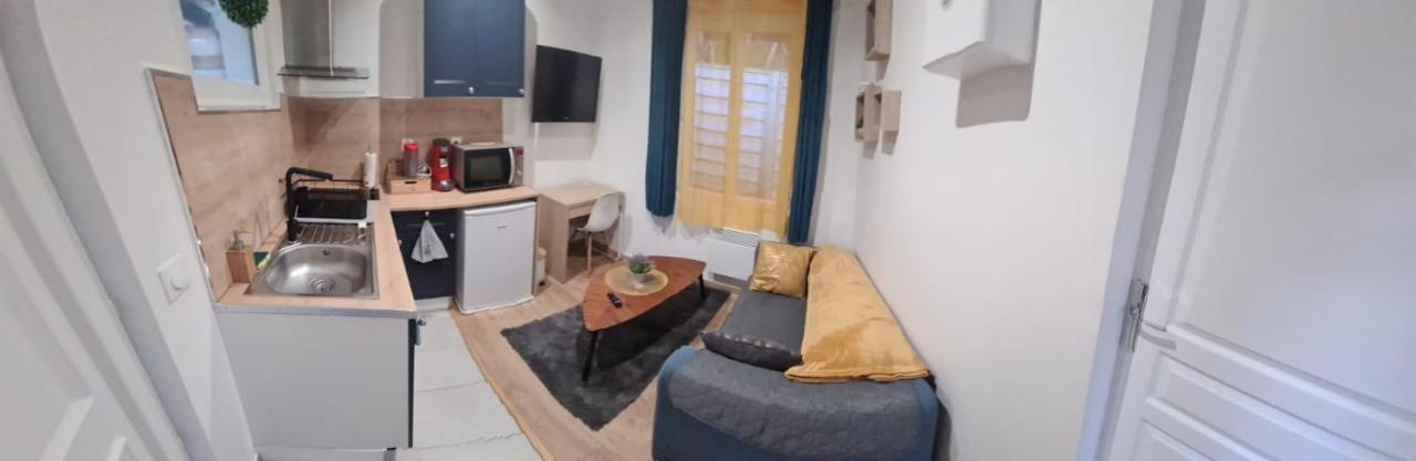 Petite Maison Cosy Dans Un Jardin. Ermont Exterior foto